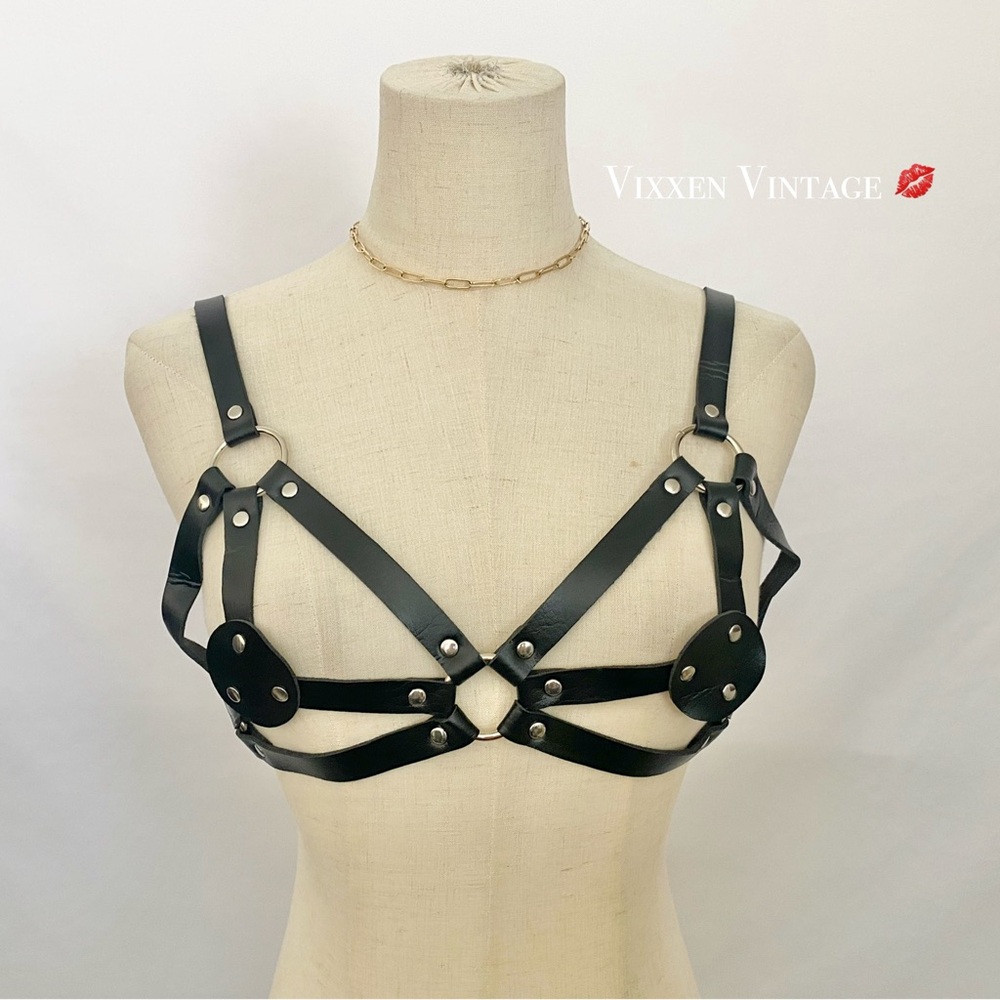 FESTIVAL RAVE FAUX LEATHER OPEN HARNESS BRA IN BLACK